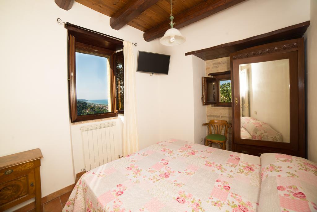 B&B Borgo Marano Cupra Marittima Exterior foto